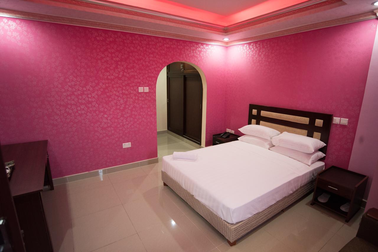 Euro Hotel And Apartments Dár Al-Szalám Kültér fotó