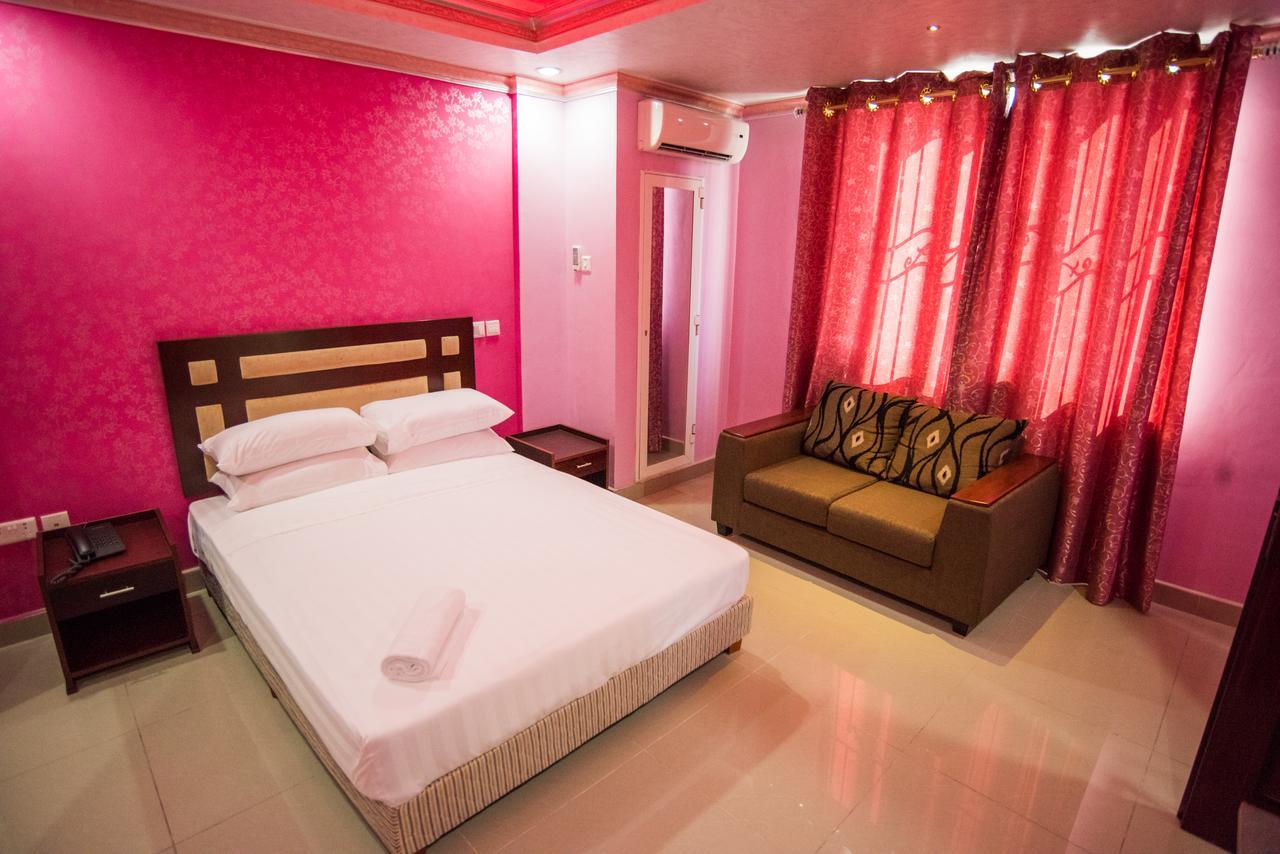 Euro Hotel And Apartments Dár Al-Szalám Kültér fotó